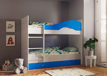 Двухъярусная кровать Мая с 2 ящиками на щитах, корпус Млечный дуб, фасад Синий в Новокузнецке