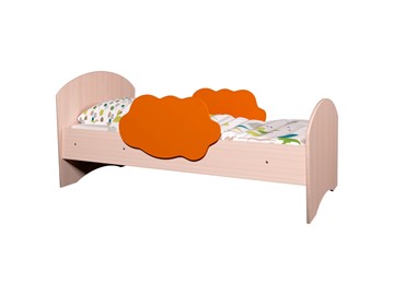 Кровать с бортиками Тучка, корпус Дуб млечный, фасад Оранжевый в Кемерово